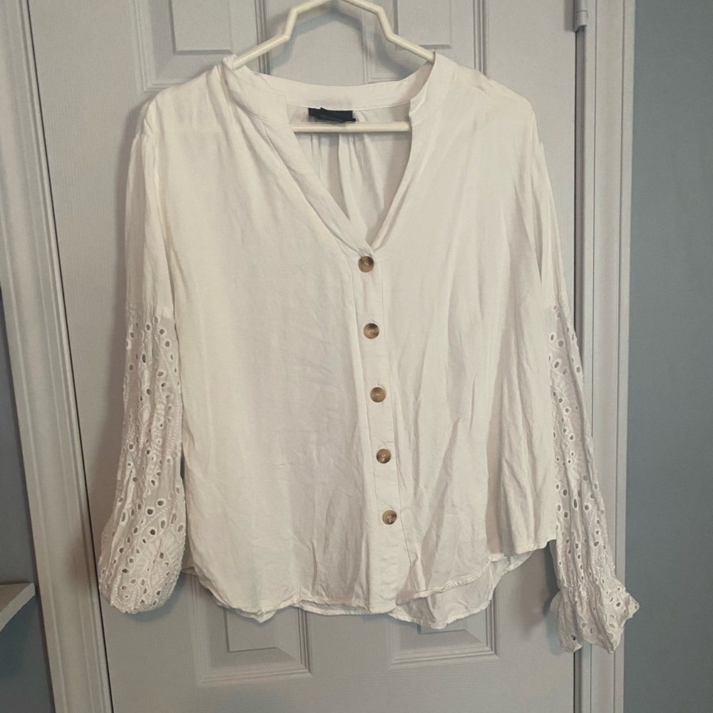 White 3/4 Sleeve Button Down Blouse with Mandarin Collar
